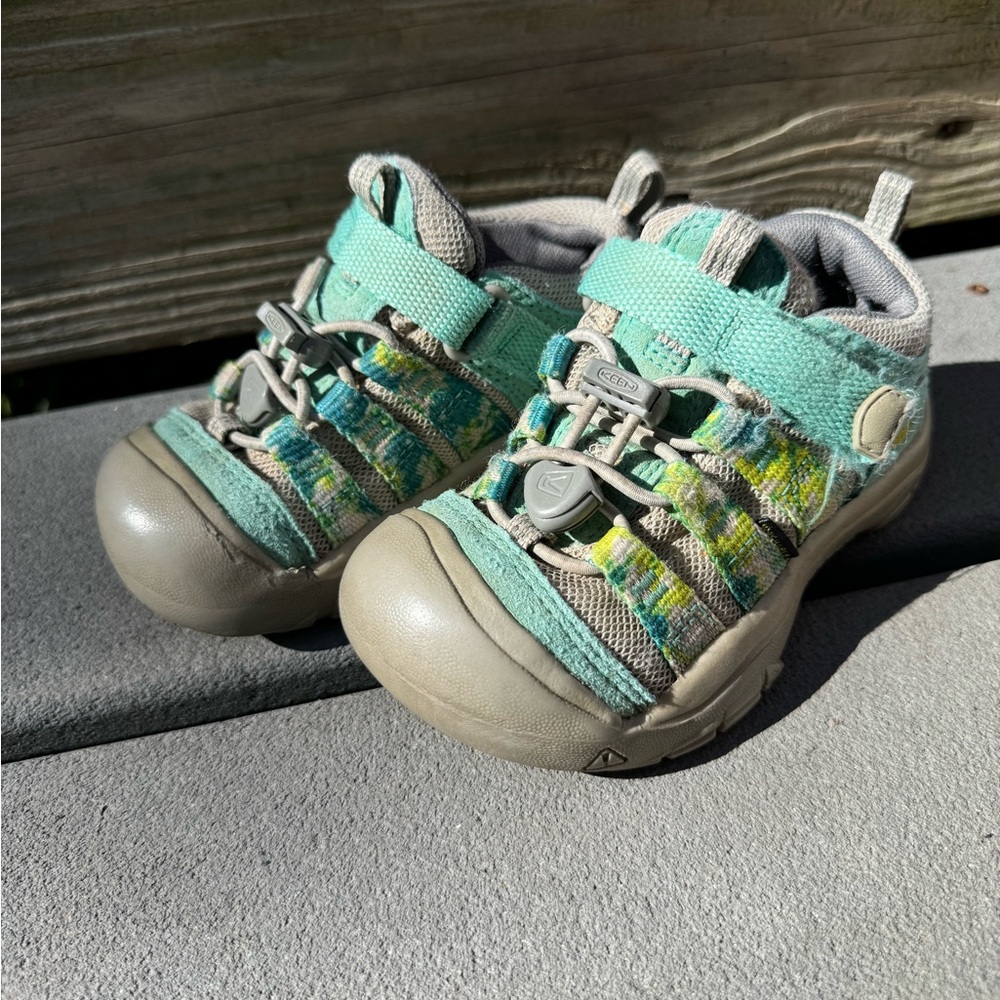 KEEN Unisex Newport H2sho Casual Breathable Comfortable Running Shoes for Kids